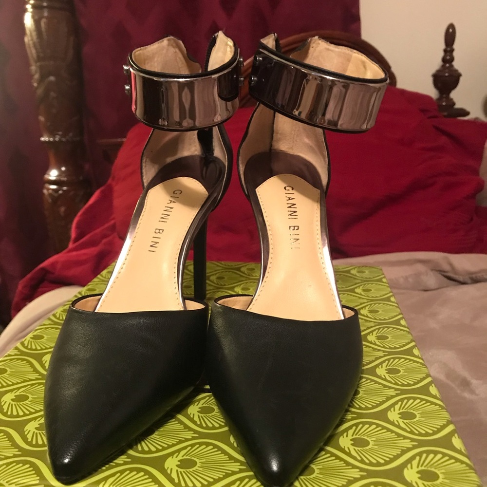 Gorgeous heels - Picture 3 of 4